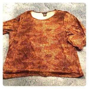 Rafella Women’s Large shirt